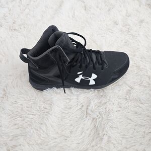 Under Armour Gray Athletic Shoes